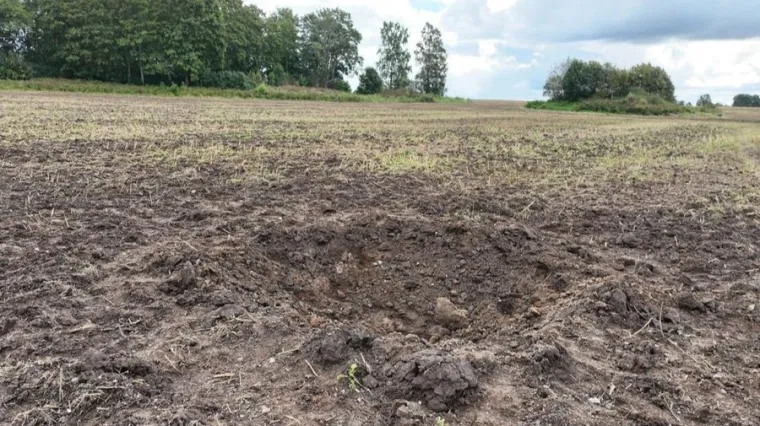 Dron zalutao i srušio se u članicu NATO-a. Eksplozija ostavila krater