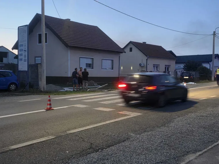 Mladić poginuo u strašnoj nesreći kraj Požege: Motorom sletio i udario u prometni znak