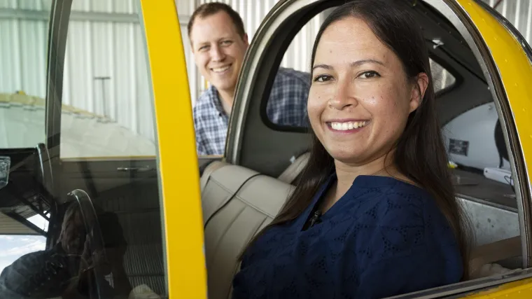 Ona je prva pilotkinja na svijetu bez ruku: Odbacila proteze i napravila životni zaokret