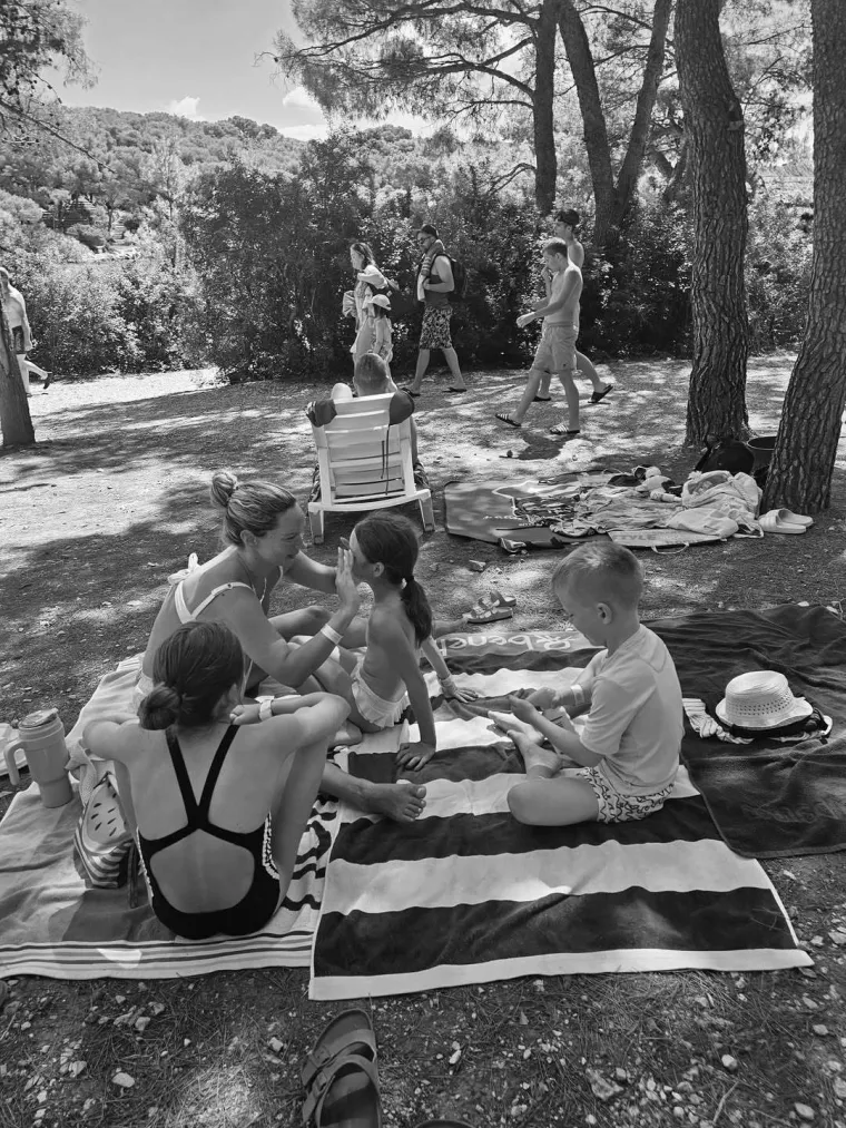 Najposebniji rođendan lijepe trudnice: Evo kako joj je izgledala torta i što je obukla