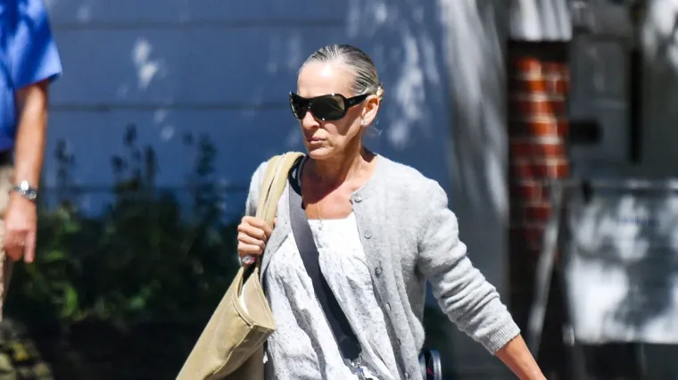 Ovo je stvarno ona? Paparazzi uhvatili slavnu glumicu na ulici