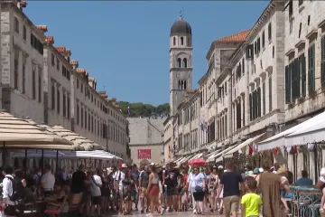 Vlada se hvali rastom gospodarstva, građani promjene ne vide: 'Može rasti što god hoće'