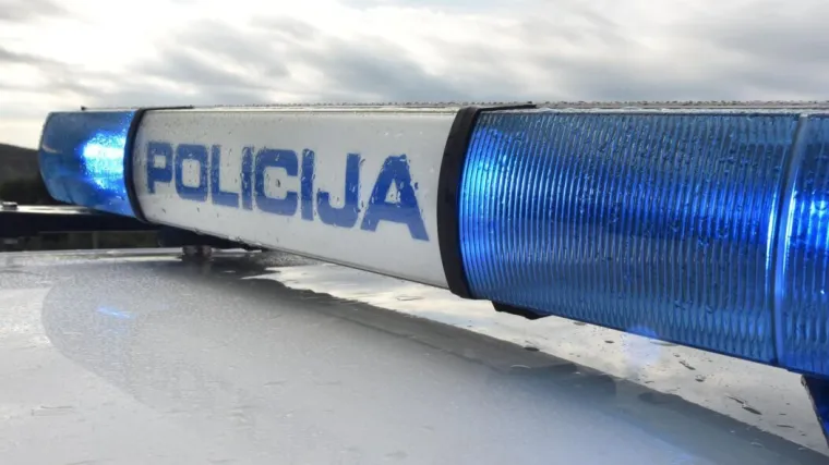 Teška nesreća u Šibeniku: Auto naletio na dijete koje je pretrčavalo cestu, odgovarat će roditelji