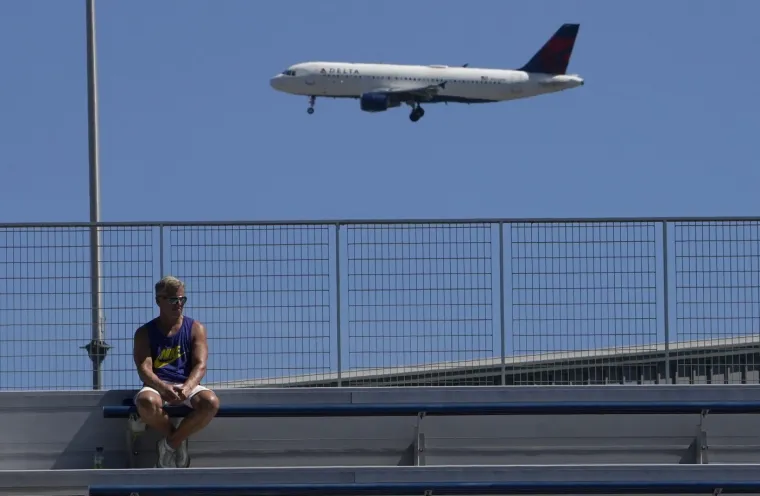 US Open je kaos! Osjeti se marihuana, trese se od aviona i bruji od publike: Bože dragi, što je ovo?!