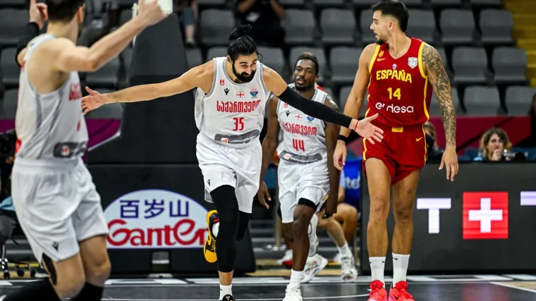 Šok u prvom kolu Eurobasketa! Branitelji naslova potopoljeni u Limassolu