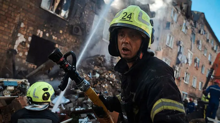 Brutalni napad na Kijev: Poginulo 21 osoba, pogođeni British Council i EU uredi, Europa na nogama!