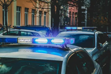 Užas u susjedstvu: Rano ujutro pronašli bebu kraj kontejnera - bila je umotana u ručnik