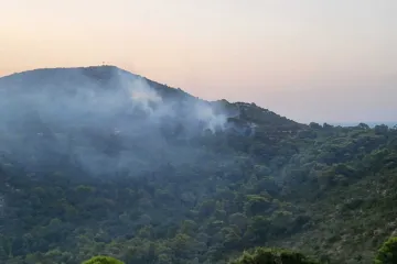 Gori na Mljetu, kanaderi zbog vjetra ne mogu ništa: 'Jedan se vratio...'
