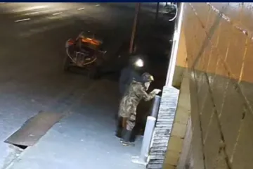 Više od tri godine u bijegu sa svoje troje djece: Sad ih je kamera uhvatila u krađi