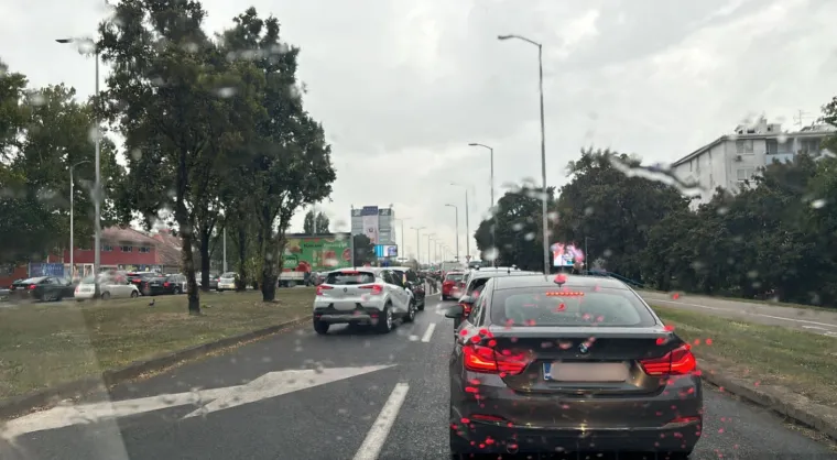 Nevrijeme poharalo susjede, sada ide prema nama: Za ove regije izdano je crveno upozorenje