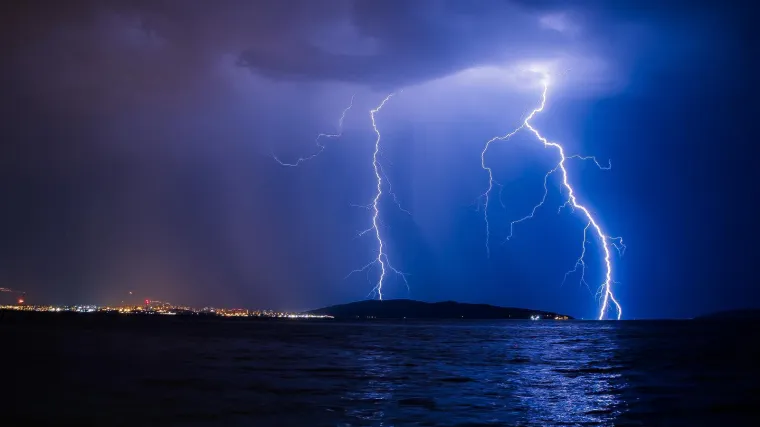 Velika promjena vremena: Moguća tuča, bujične poplave i pijavice na moru