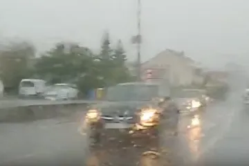 U Sinju se spojili nebo i zemlja - čitatelji šalju snimke: DHMZ upozorava na kaos!