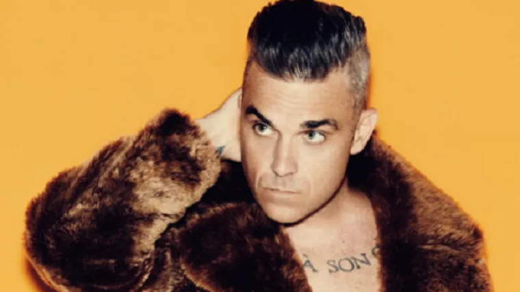 Kontroverzni pjevač ne želi intimne odnose sa suprugom, a s njim u krevetu nekad spava punica