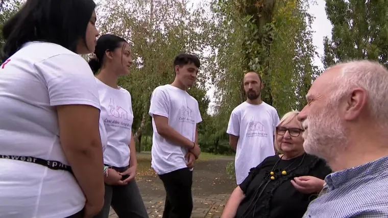 Ova obitelj udomila je više od 30 djece, njih 6 su posvojili. Među njima i Emu: 'Došla sam kao beba...'