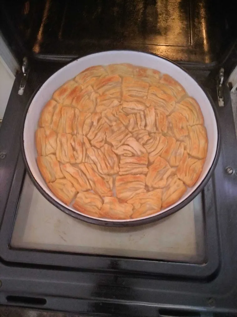 Donosimo recept za pitu iz davnina koju naručuje sin od majke Anke kad se vraća iz Njemačke!