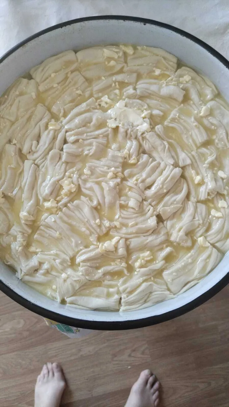 Donosimo recept za pitu iz davnina koju naručuje sin od majke Anke kad se vraća iz Njemačke!