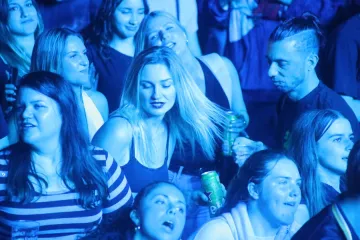 Plava i zanosna: Dok su svirali Psihomodo Pop, Vanna i Neki to vole vruće, ova ljepotica postala je senzacija