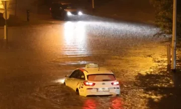 Potop u Hrvatskoj: Rekordne kiše, poplave, automobili i vinogradi pod vodom