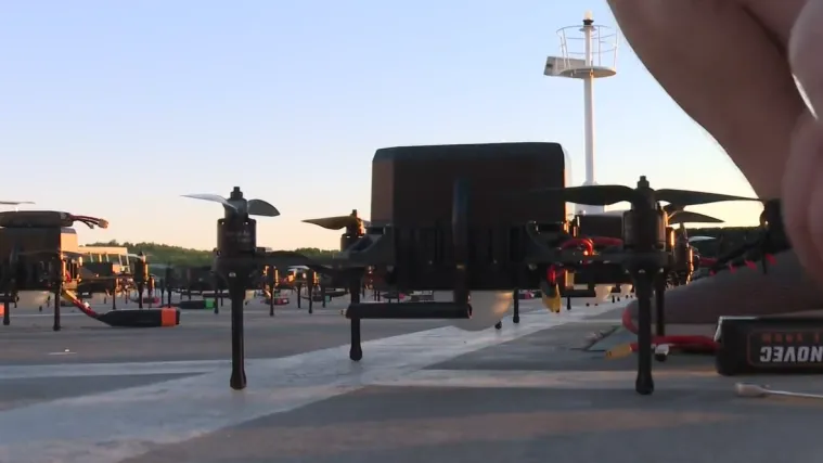 Dron show u Dalmaciji: Večeras će podignuti 180 dronova za 130 godina struje!