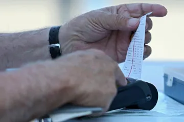 Od danas drastične promjene vezane za fiskalizaciju: Evo što trebate znati da bi izbjegli kazne!