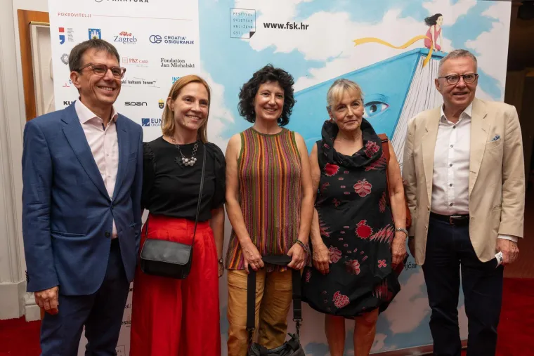 Ovo je samozatajni suprug Vesne Pusić: Zajedno se pojavili na Festivalu svjetske književnosti