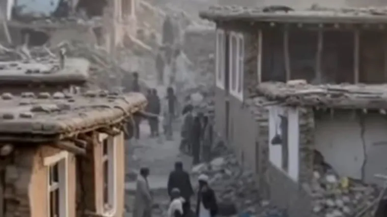 Brojke su stravične! Više od 800 mrtvih u razornom potresu, preko 2800 ozlijeđenih