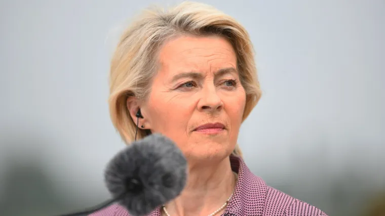 Rusi sabotirali avion Ursule von der Leyen? Onesposobili joj GPS u avionu