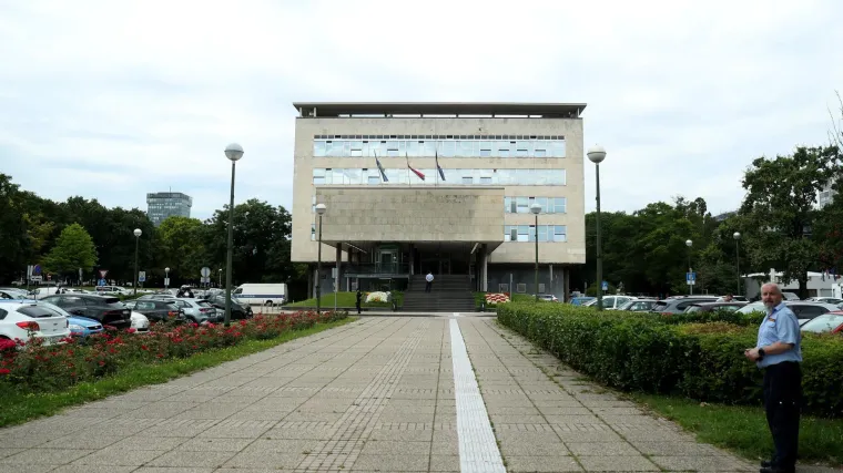 Drama u Zagrebu: Policija evakuirala Gradsko poglavarstvo zbog dojave o bombi - bila je lažna