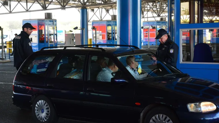 Turčin (62) udario i ugrizao policajca na Bajakovu: Određen mu je istražni zatvor