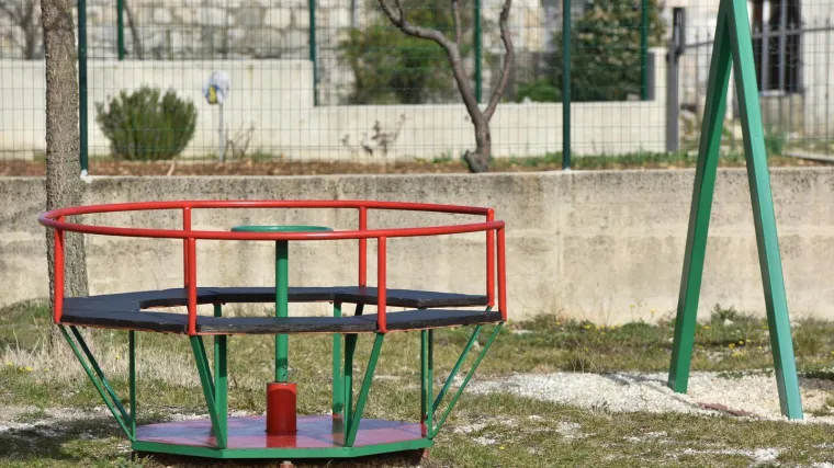 Dijete palo s vrtuljka u Krapini, prevezeno je u Zagreb: Policija pokrenula istragu