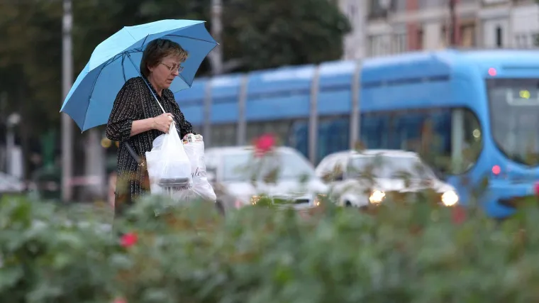 Stiže nam promjena vremena: Hladna fronta donosi pljuskove, ali i povratak vrućina