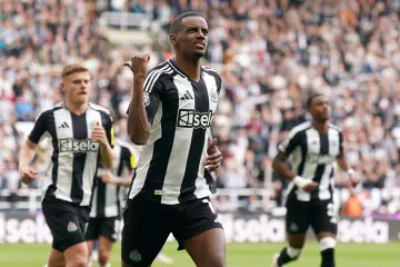 Službeno je: Isak je stigao u najskupljem transferu Premier lige, Newcastle našao zamjenu