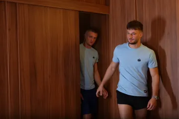 MMA borac ušao u sobu za masažu pa se (ne)ugodno iznenadio: 'Što je ovo? Tangice?'