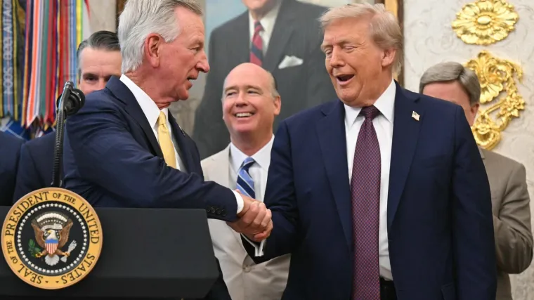 Trump najavio važnu pressicu, kasnio skoro sat vremena, o Ukrajini ništa, a ovako je komentirao teorije 'da je umro'