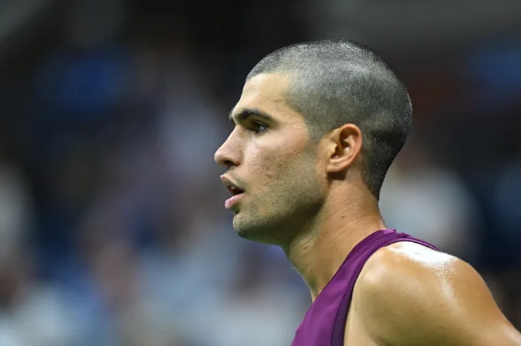 Alcaraz izborio polufinale US Opena: Čeka boljeg iz dvoboja Đokovića i domaćeg asa