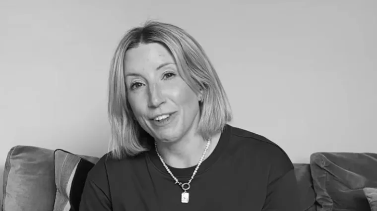 Preminula influencerica nakon borbe s rakom: Iza sebe ostavila supruga i dvoje djece