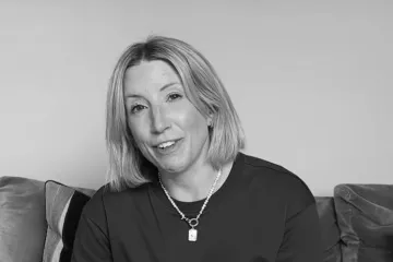 Preminula influencerica nakon borbe s rakom: Iza sebe ostavila supruga i dvoje djece