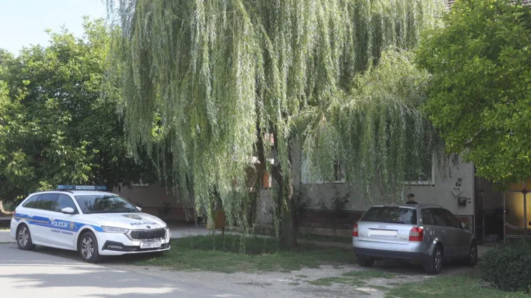 Stravično otkriće kod Osijeka: U septičkoj jami pronašli ostatke žene! Bila je raskomadana?