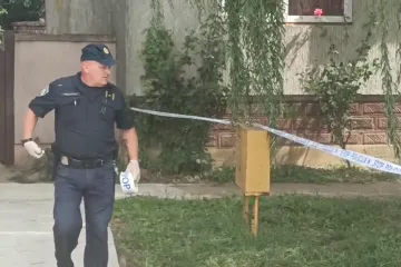 Policijske trake, dron i potražni psi u ulici užasa u Tenji: Našli dijelove tijela žene?