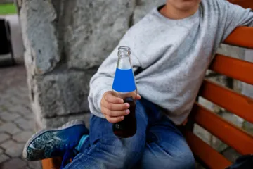 Dječak (9) nije popio čašu vode već pet godina, a majku to ne zabrinjava: 'Nije jedini'