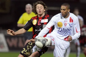 Legenda Fulhama u bolnici nakon bizarnog sudara: Pomagao drugima pa završio teško ozlijeđen