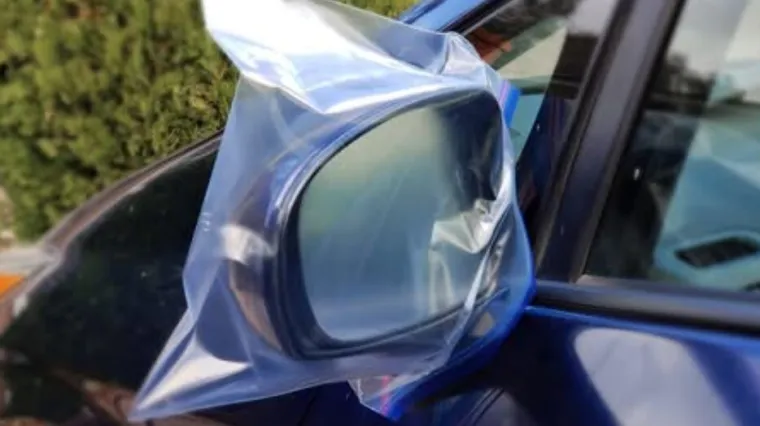 Plastika na retrovizorima ne štiti od udaraca drugih automobila ili neopreznih prolaznika: Razlog je nevjerojatan