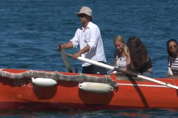 Najkraća brodska linija: Barkajoli putnike prevoze veslima, a cijena puta je jeftinija od kave