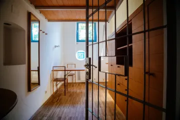 Ako želite malo odmoriti u zatvoru, eto prilike: Tu možete birati što ćete jesti, a i ne tuku