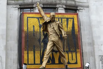 [KVIZ] Koliko znaš o jednom od najvećih pjevača svih vremena, Freddieju Mercuryju?