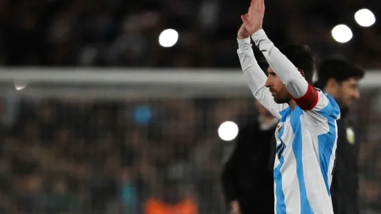 Fotografije za povijest: Messi pozdravio Argentinu, jasno se vidi i tko ga je ispratio s tribina