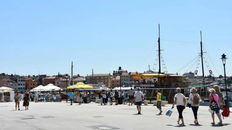 Mršavite bez dijete, iscrpljujućeg vježbanja i odlaska u teretanu: Hodajte 30 sekundi