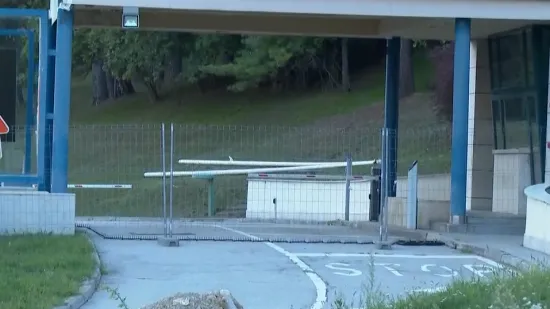 Neslužbeno: Muškarac koji je prijetio bombom ranije je bio zaposlenik na Pantovčaku?