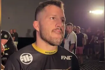 Croata za Net.hr otkrio zašto je stavio šal Purgeri Vasi oko vrata?