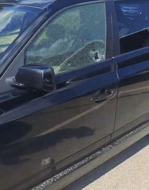 Razbijena stakla, automobil pun novca: Pogledajte kako su specijalci uhitili 'policajce'